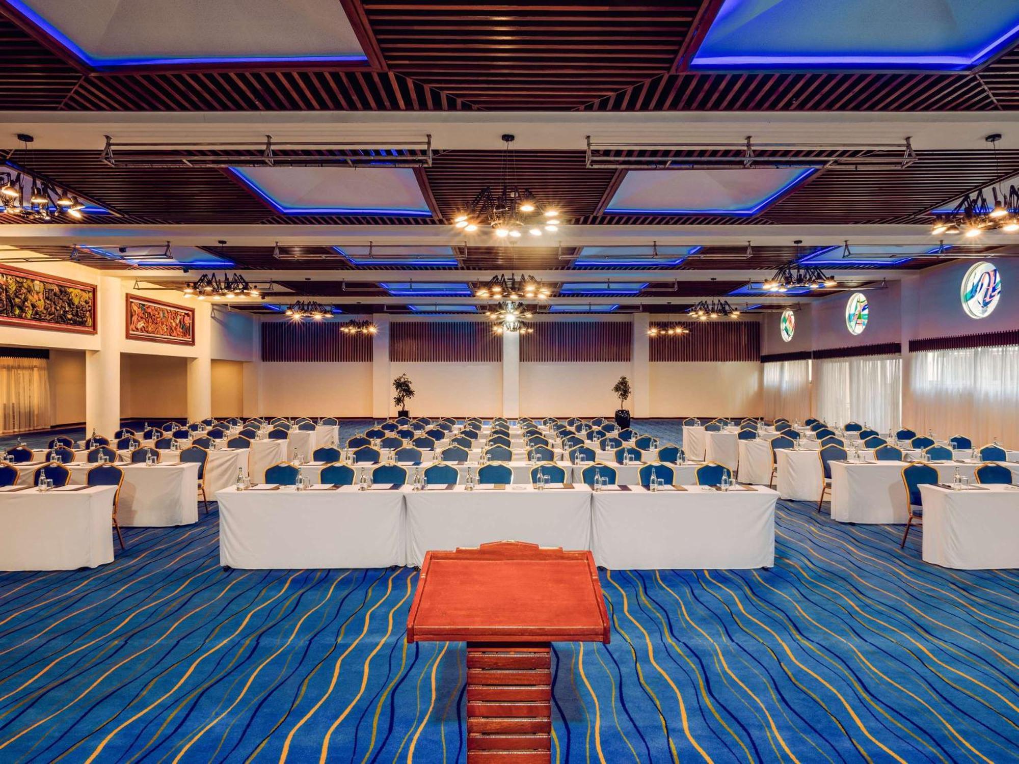 Moevenpick Hotel & Residences Nairobi Ngoại thất bức ảnh