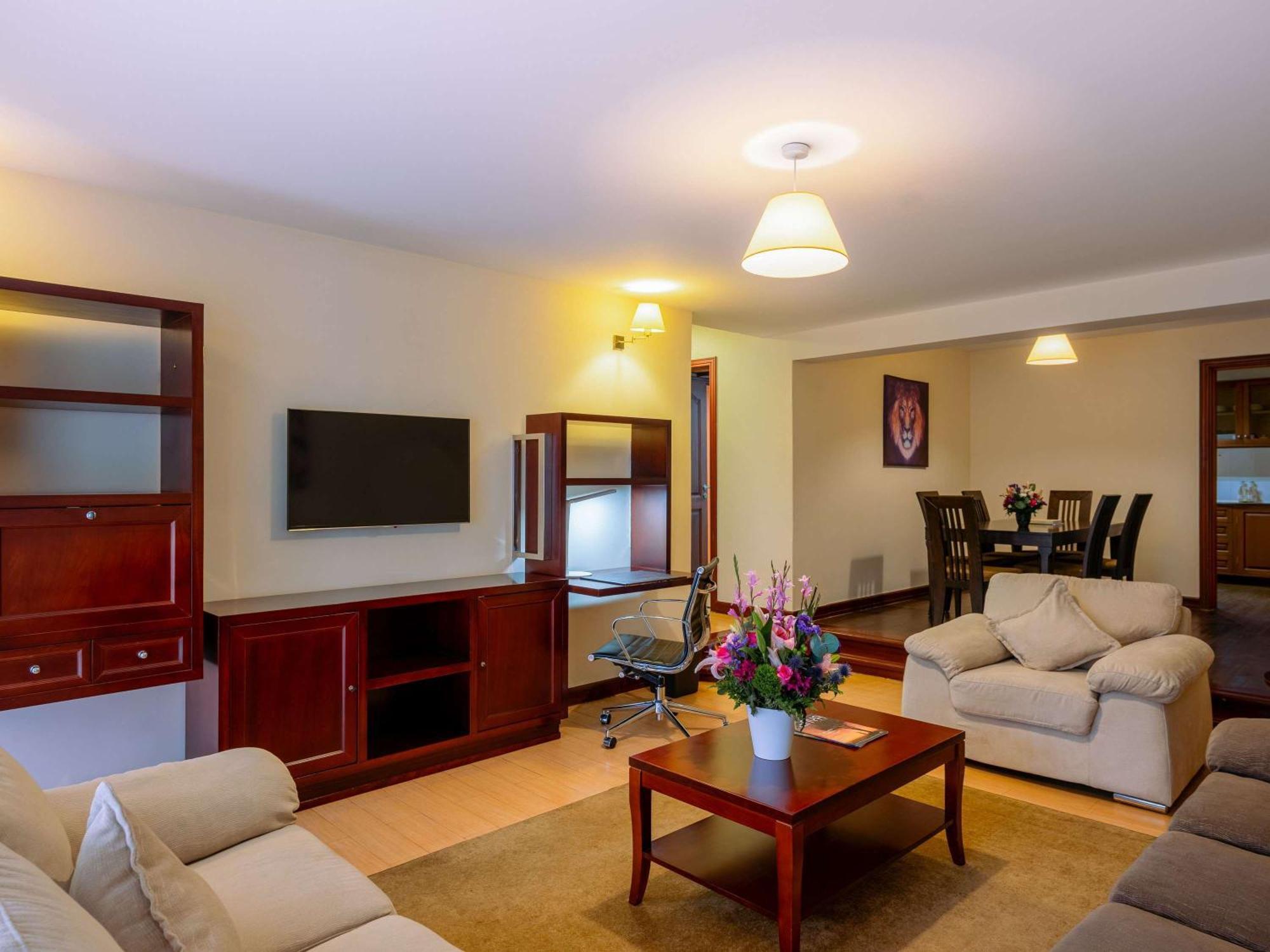 Moevenpick Hotel & Residences Nairobi Ngoại thất bức ảnh