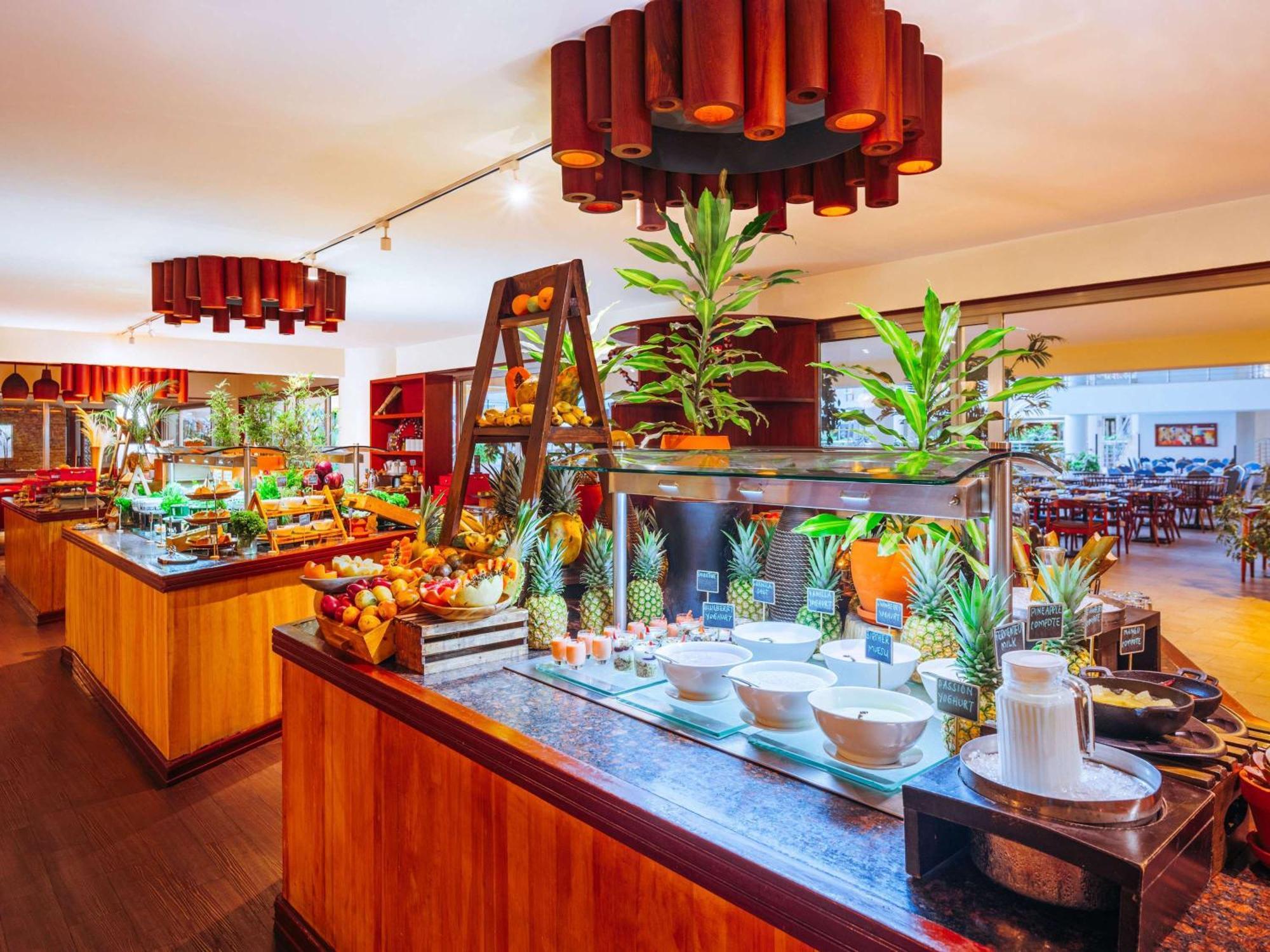 Moevenpick Hotel & Residences Nairobi Ngoại thất bức ảnh