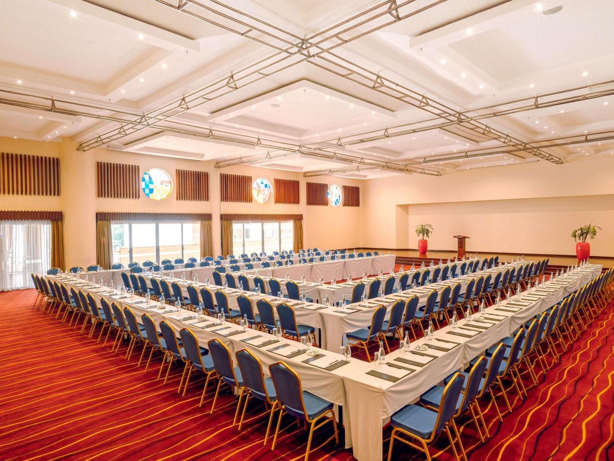 Moevenpick Hotel & Residences Nairobi Ngoại thất bức ảnh