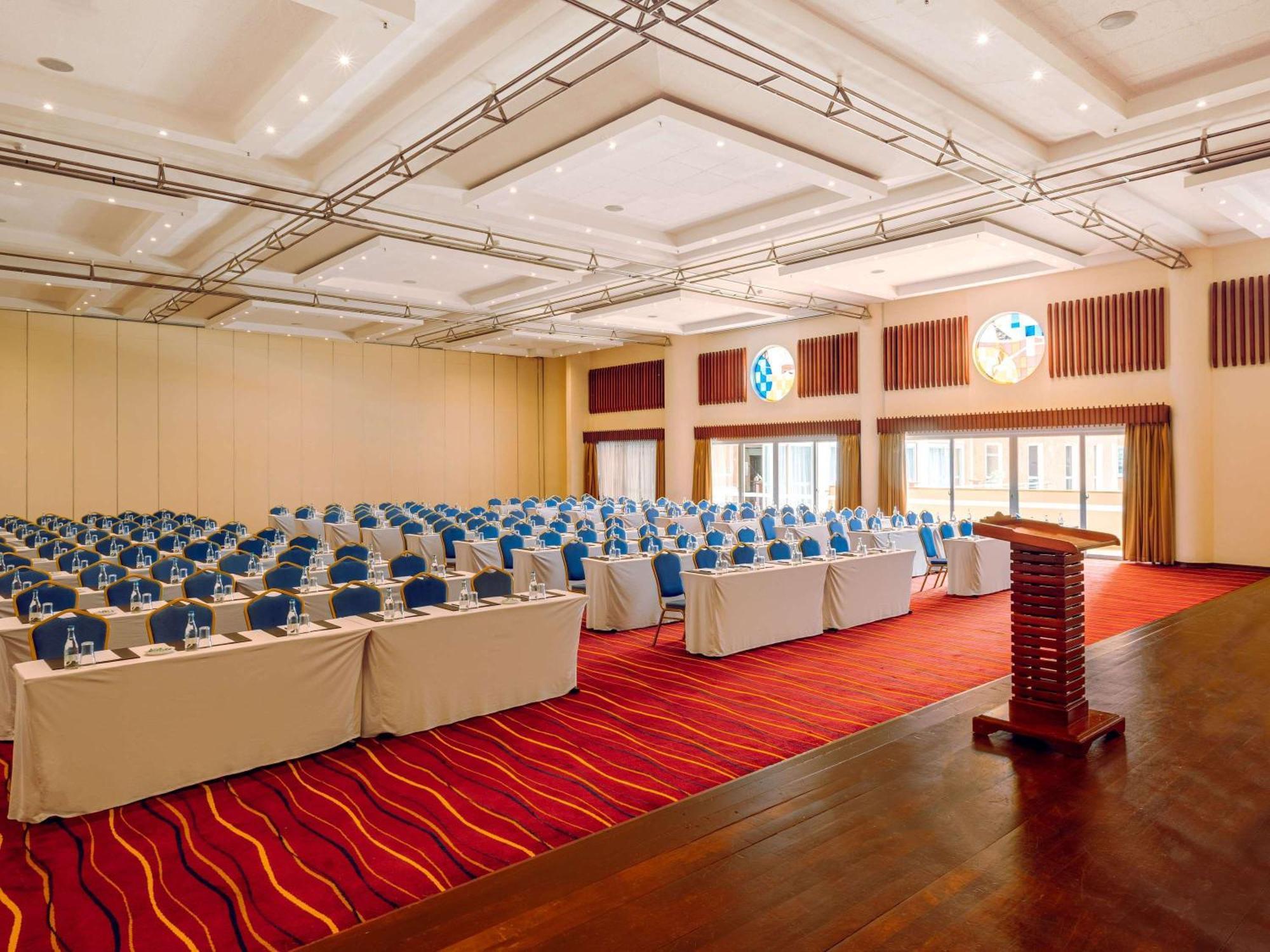 Moevenpick Hotel & Residences Nairobi Ngoại thất bức ảnh